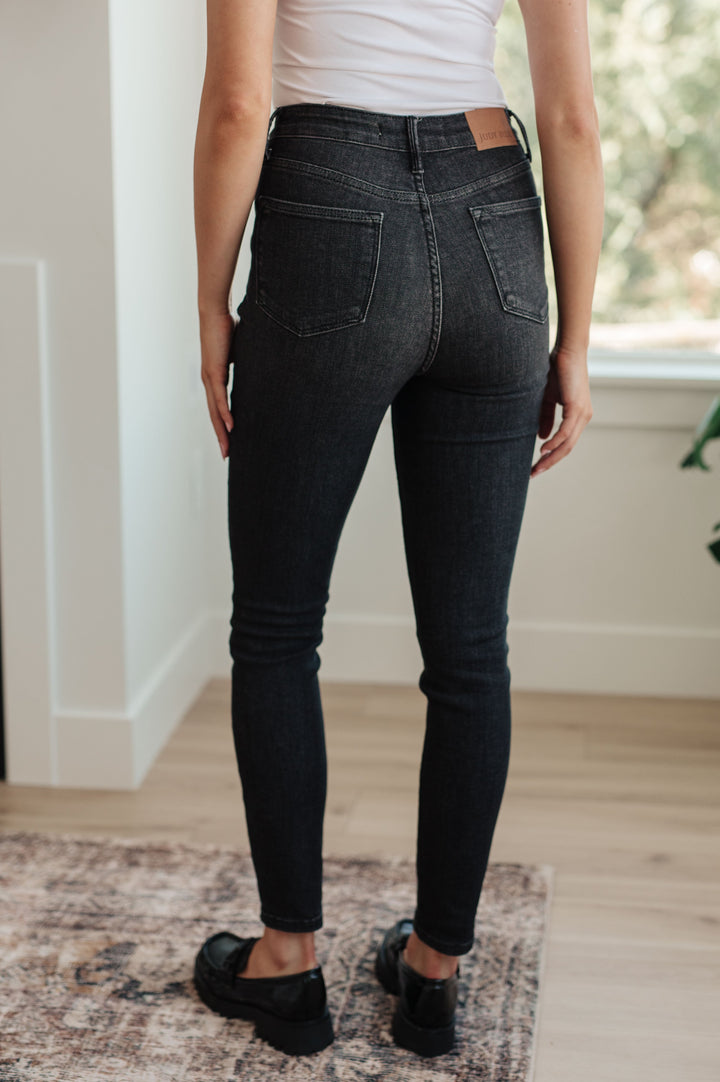 Octavia High TUMMY CONTROL Skinny Jeans in Washed Black by Judy Blue