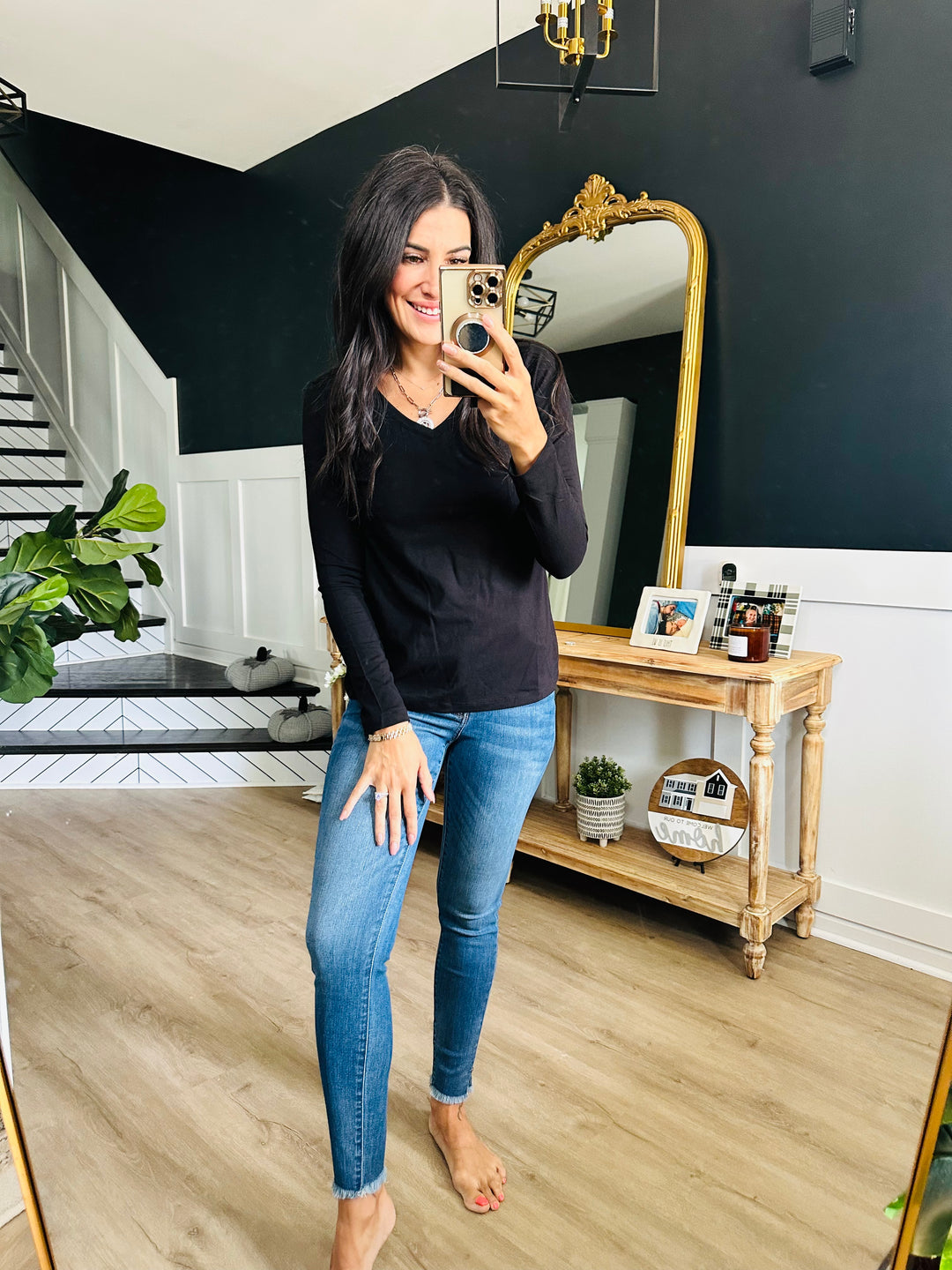 Relaxed Fit Long Sleeve V-Neck Top in Black