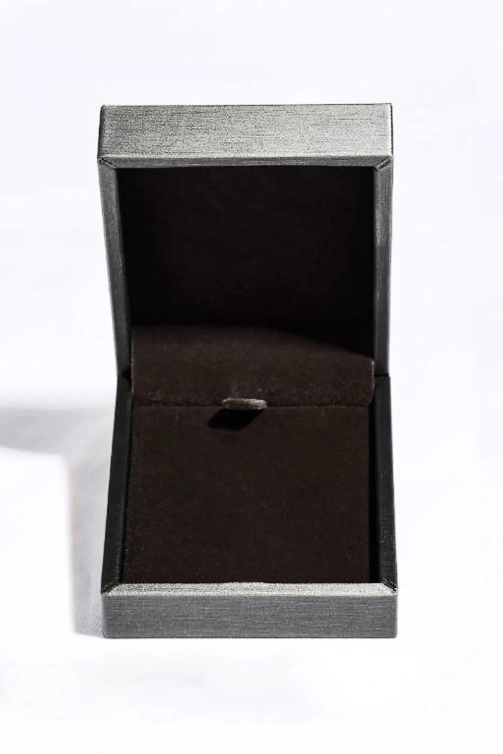 8b687463-26ab-4831-97d6-f638550175d8-Max