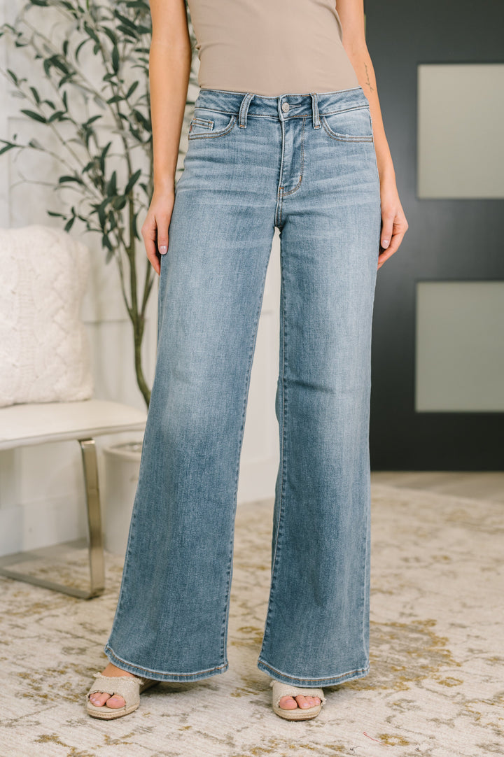 Adrian Mid Rise Retro Wide Leg