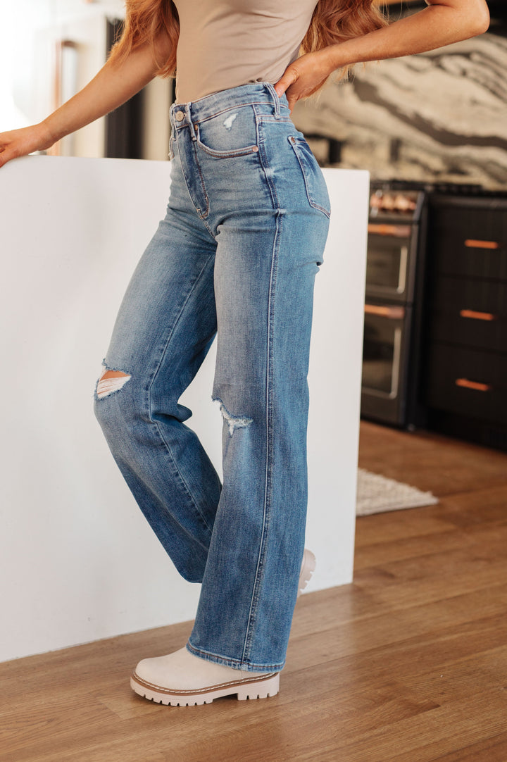Bree High Rise *TUMMY CONTROL* Distressed Straight Jeans by Judy Blue