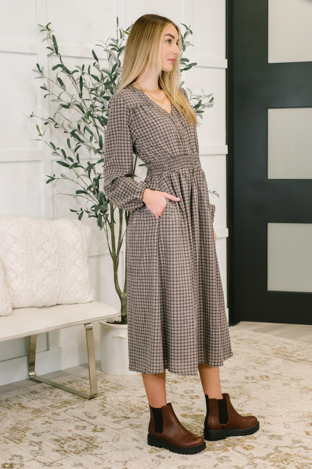 Fairytale Plot Plaid Midi Dress