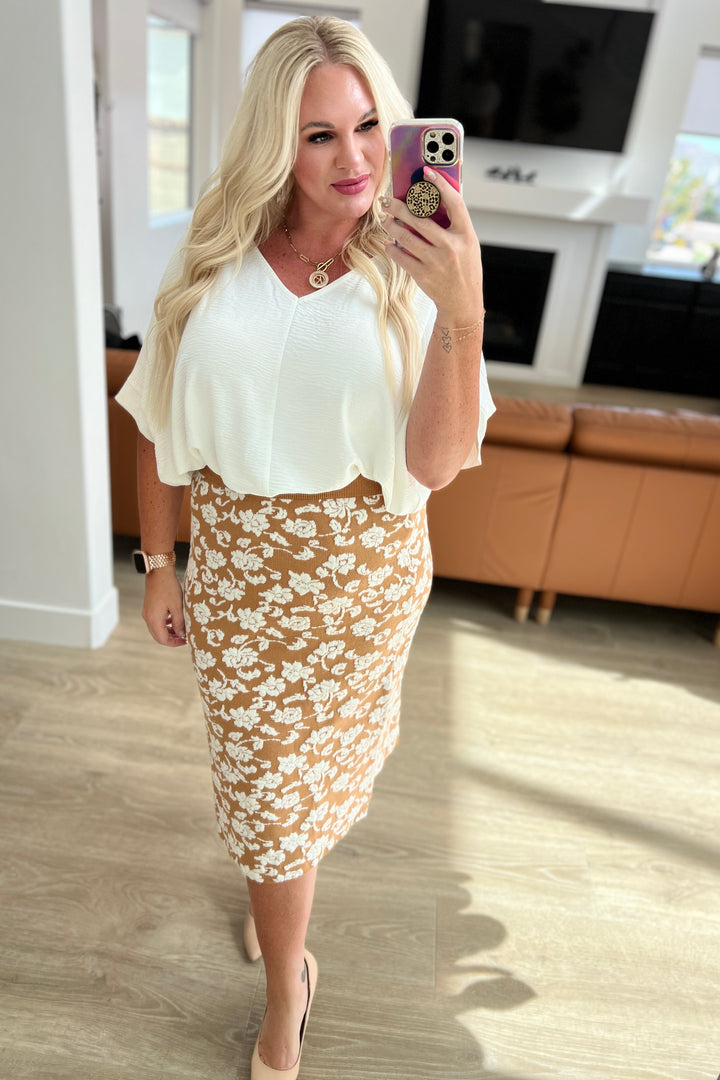 Kiss From a Rose Knit Pencil Skirt