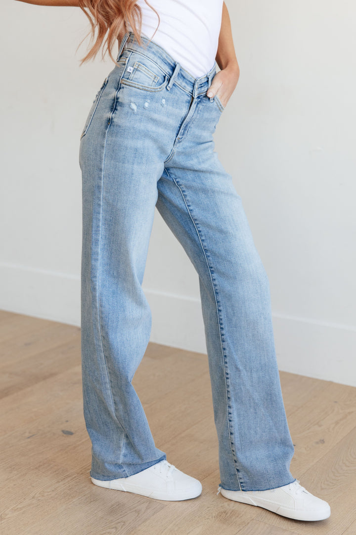 Mildred High Rise V Front Waistband Straight Judy Blue Jeans