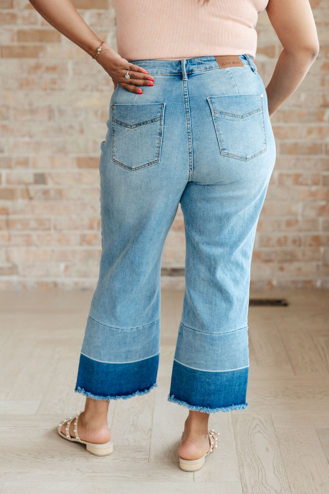 Olivia High Rise Wide Leg Crop Judy Blue Jeans in Medium Wash