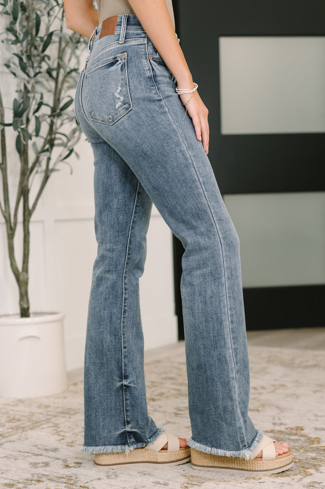 Robin High Waist Bootcut with Fray Hem