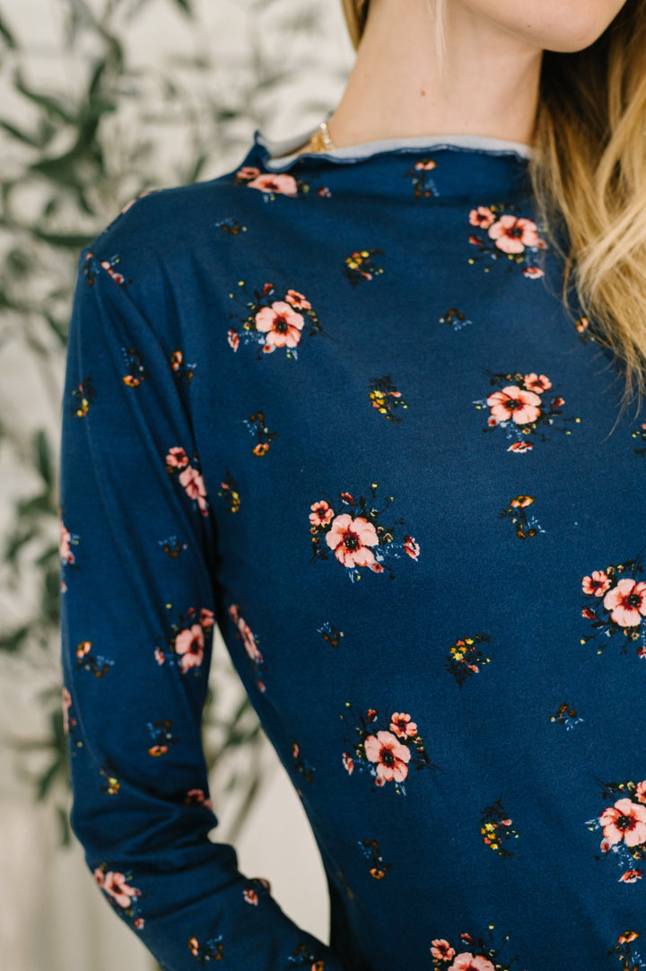 Something in the Air Lettuce Hem Longsleeve Top in Navy