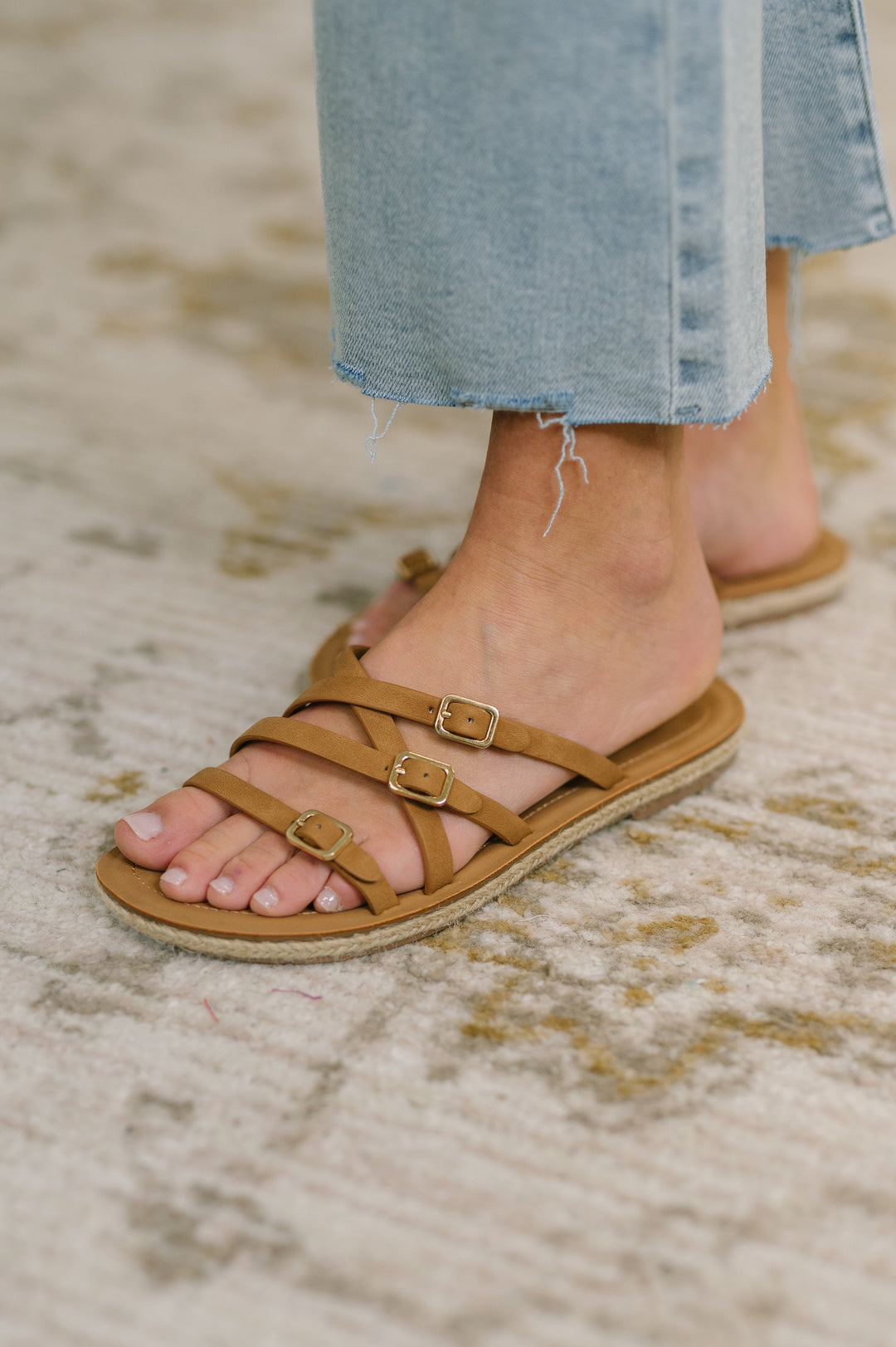 Trusty Strappy Sandals in Light Tan