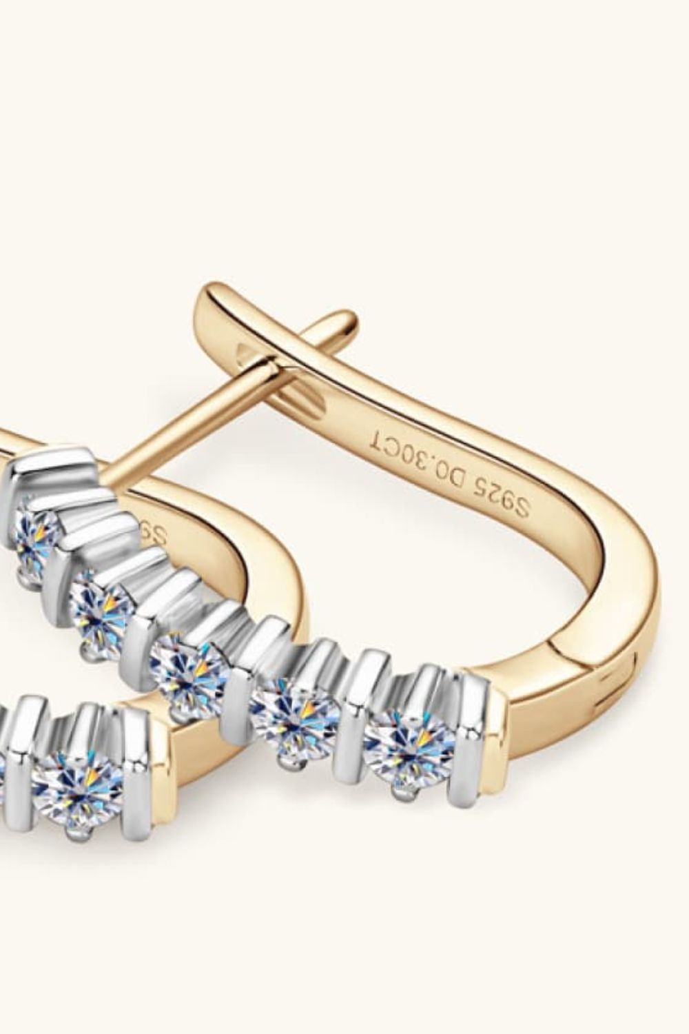 c0d2ee931f6d4d67954714a477604ebe-Max