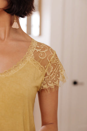 Lovely Lace Tee In Yellow- POL