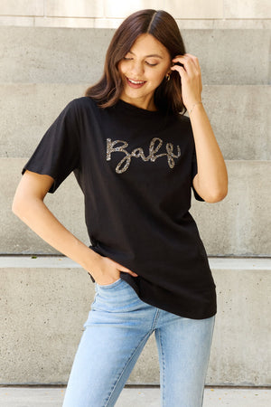 Davi & Dani "Babe" Full Size Gliter Lettering Printed T-Shirt in Black